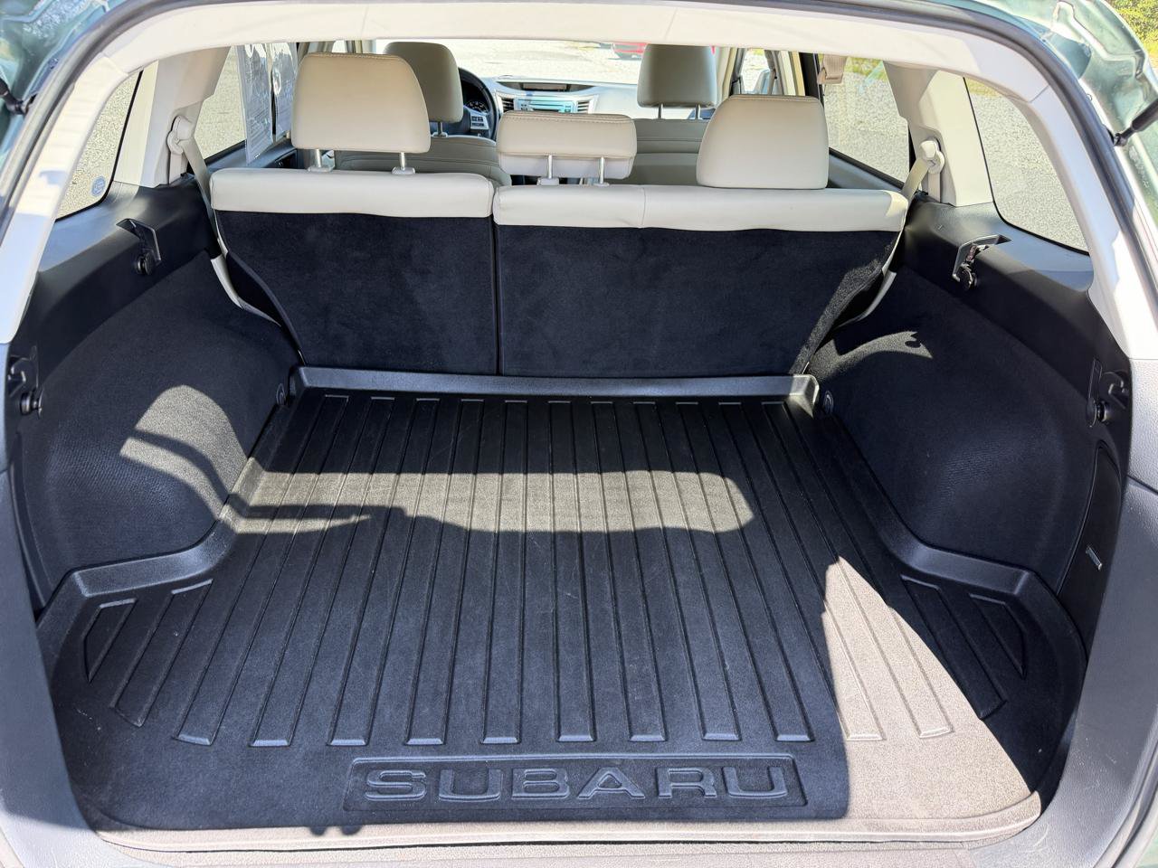 Used 2013 Subaru Outback 2.5i Limited AWD/4WD image 5