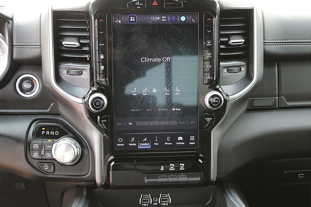 Used 2025 RAM 1500 Laramie image 12