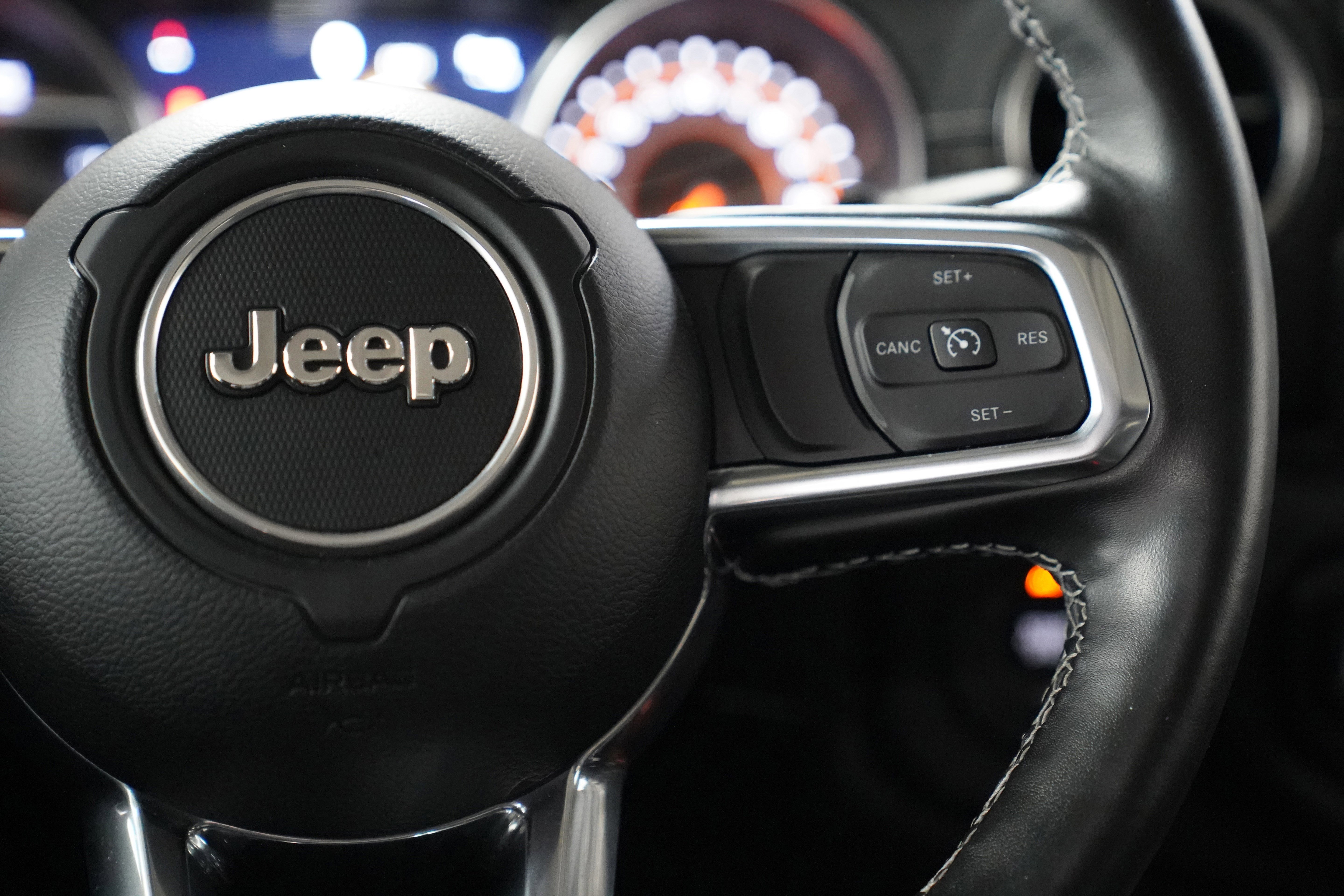 Certified 2022 Jeep Wrangler Unlimited Sahara w/ Cold Weather Group image 20