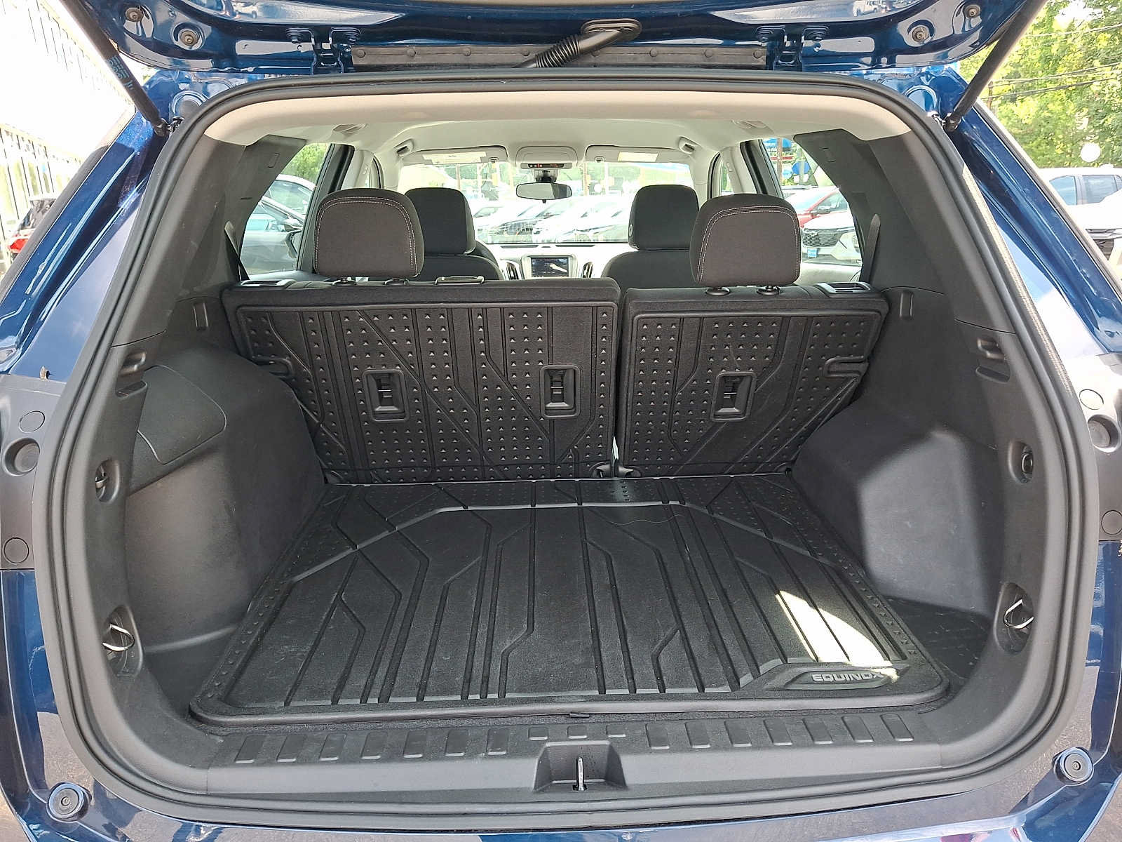 Used 2023 Chevrolet Equinox LS w/ LPO, Floor Liner Package AWD/4WD image 28