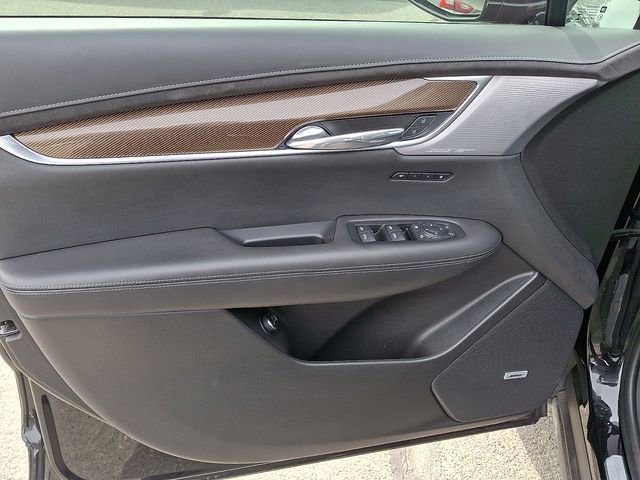 Certified 2022 Cadillac XT6 Premium Luxury w/ Platinum Package image 10