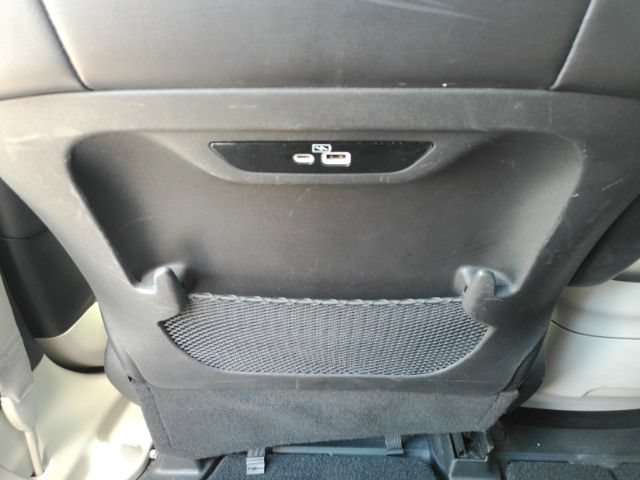 Used 2023 Chrysler Pacifica Limited FWD image 31