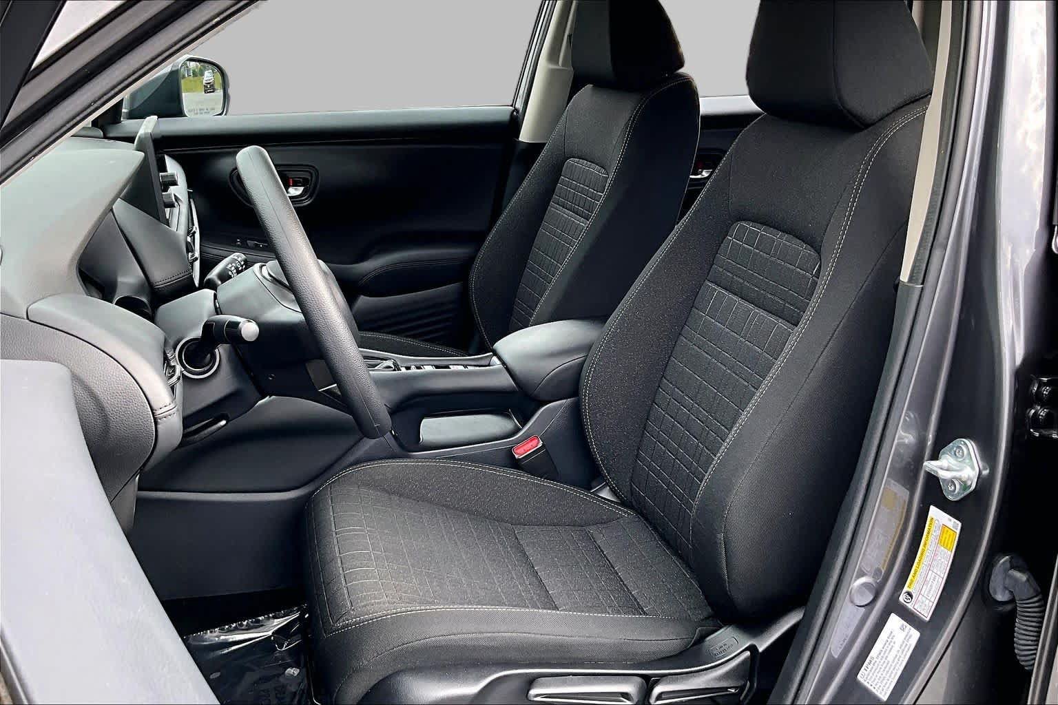 Used 2024 Honda HR-V LX image 8