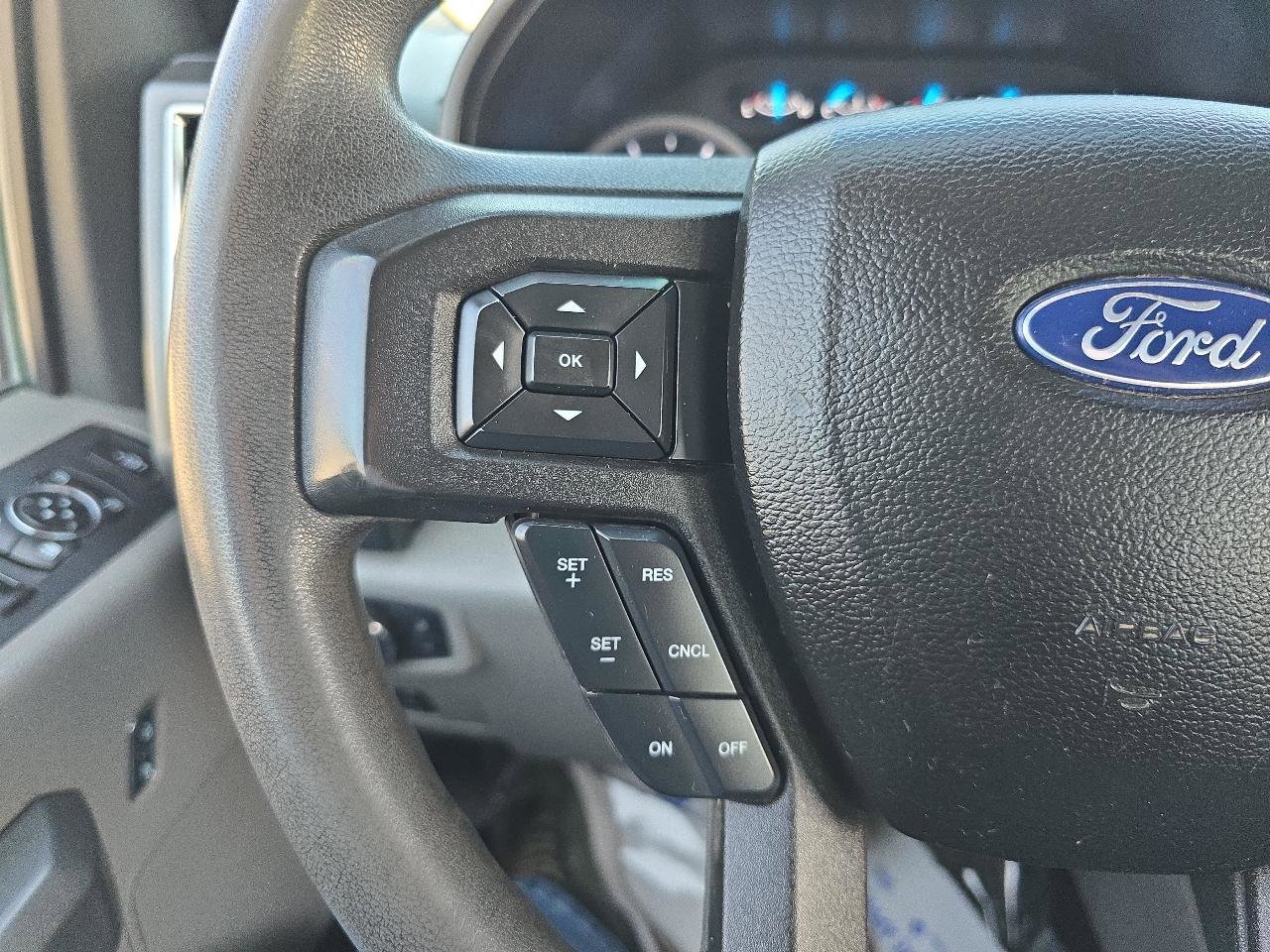 Used 2017 Ford F350 XLT w/ XLT Premium Package image 24