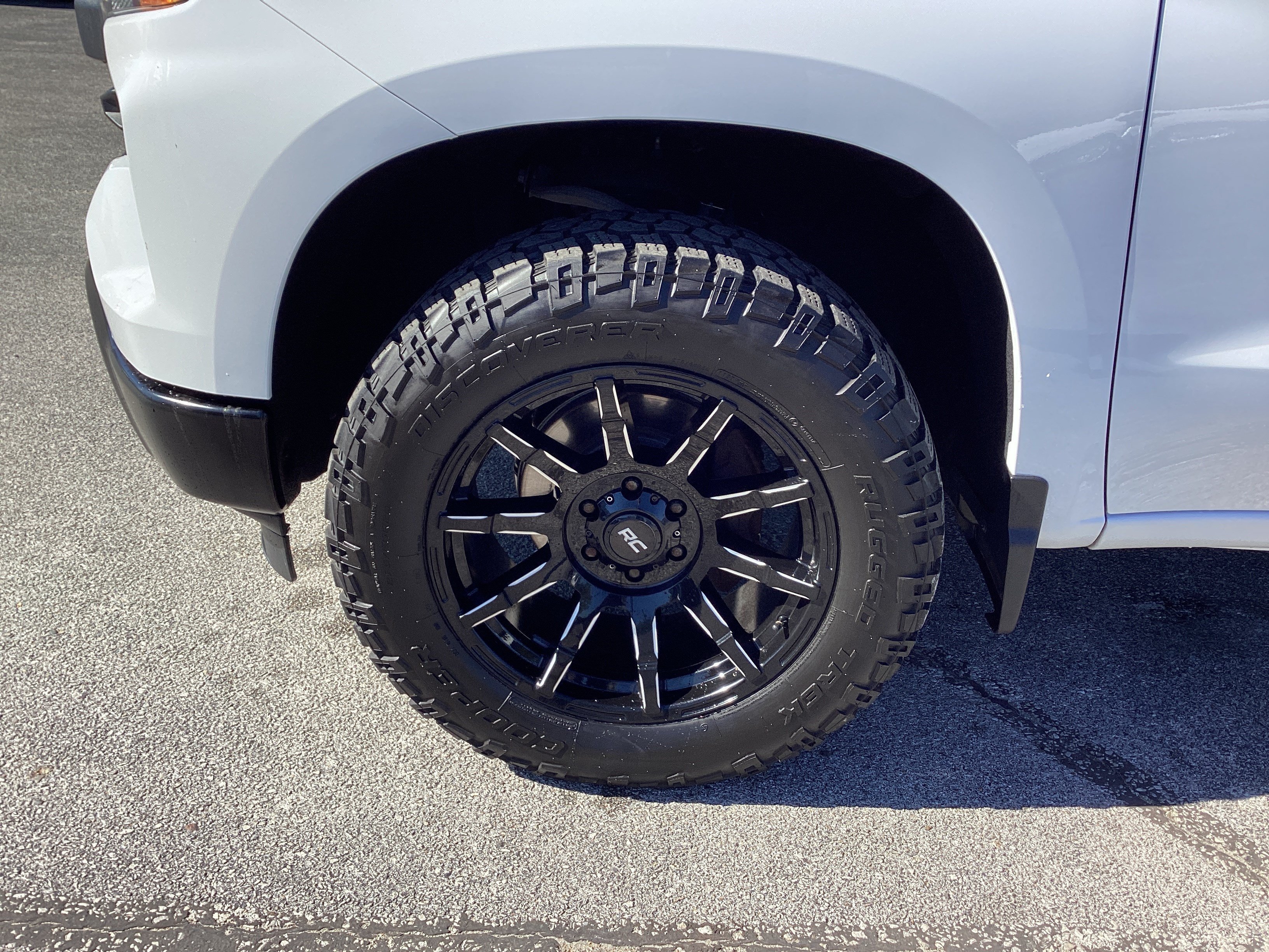 Used 2024 Chevrolet Silverado 1500 W/T AWD/4WD image 9
