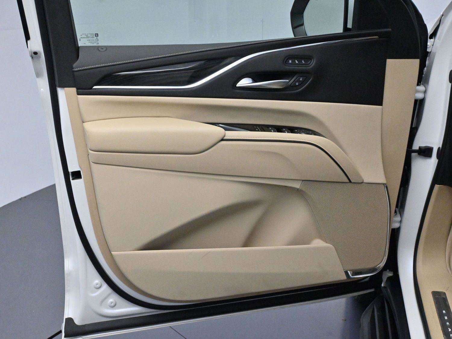 Certified 2024 Cadillac Escalade Premium Luxury w/ LPO, Floor Liner Package image 12