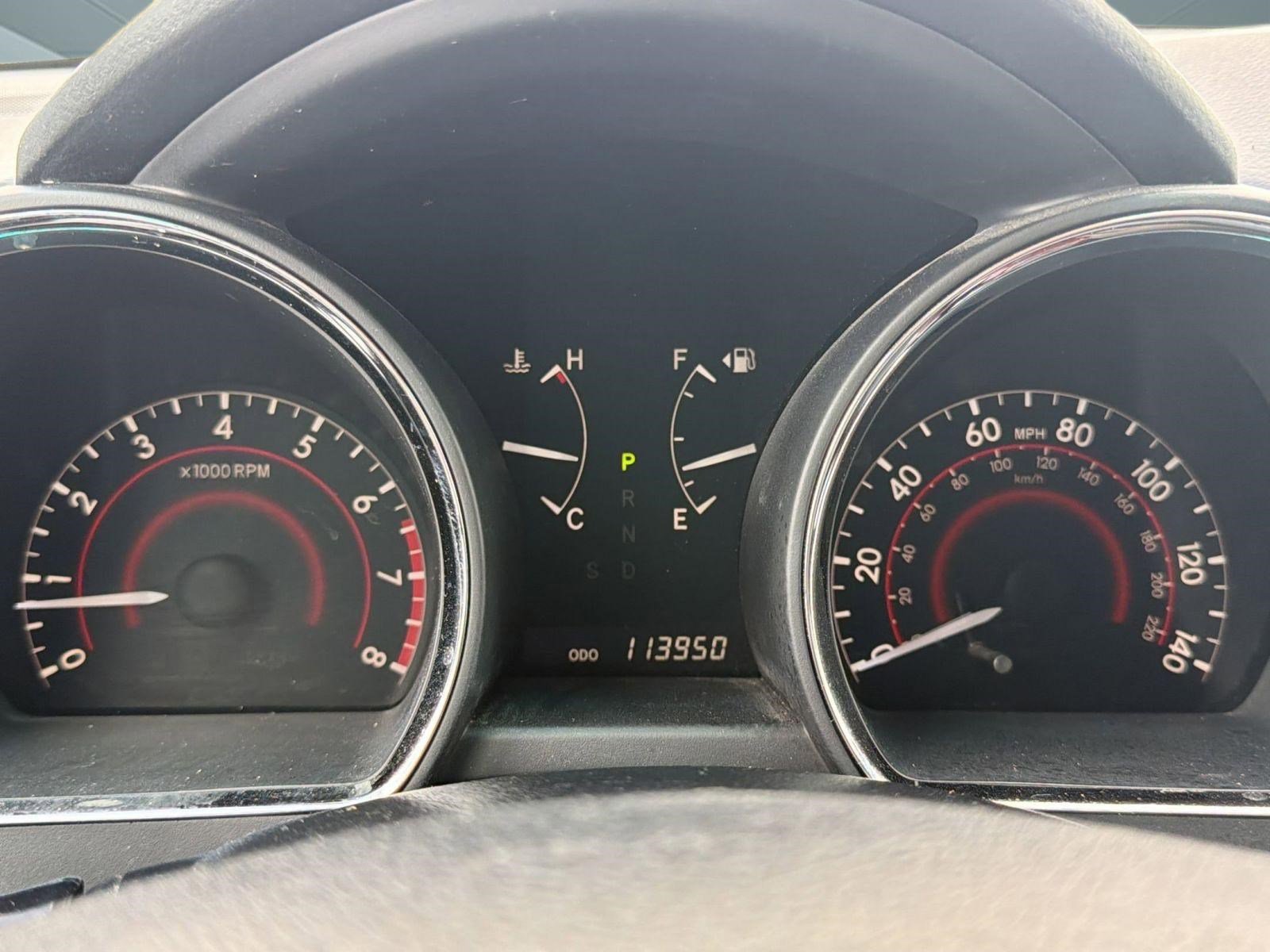 Used 2012 Toyota Highlander Limited w/ Tow Pkg image 18