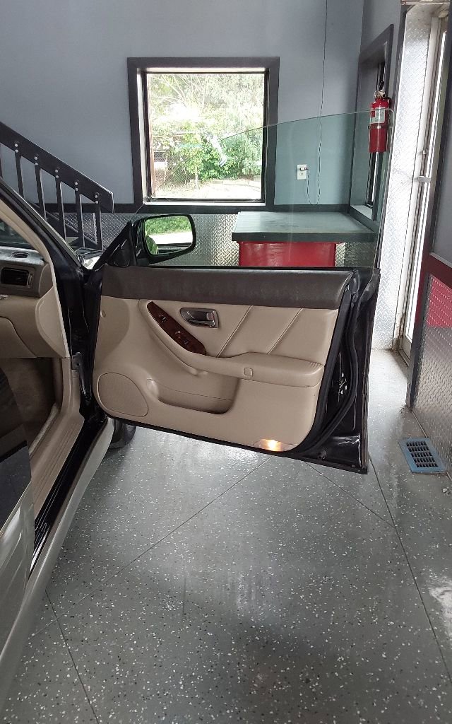 Used 2001 Subaru Outback H6 L.L. Bean Edition image 12