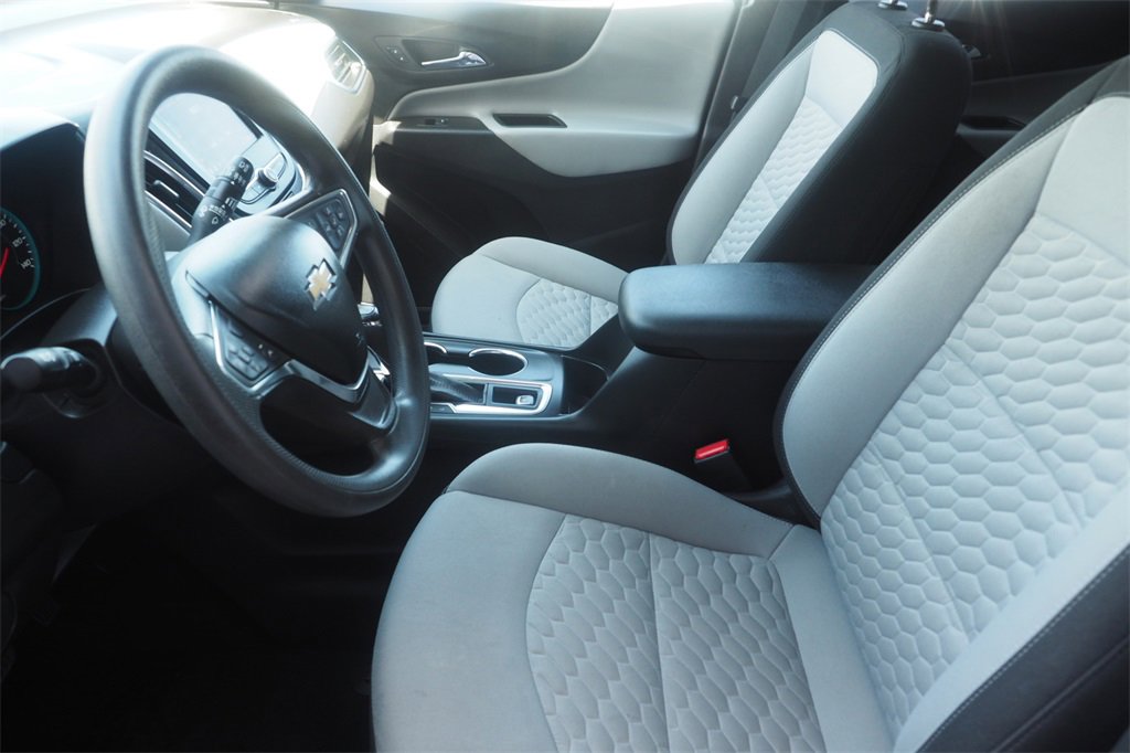 Used 2021 Chevrolet Equinox LS w/ LS Convenience Package image 11