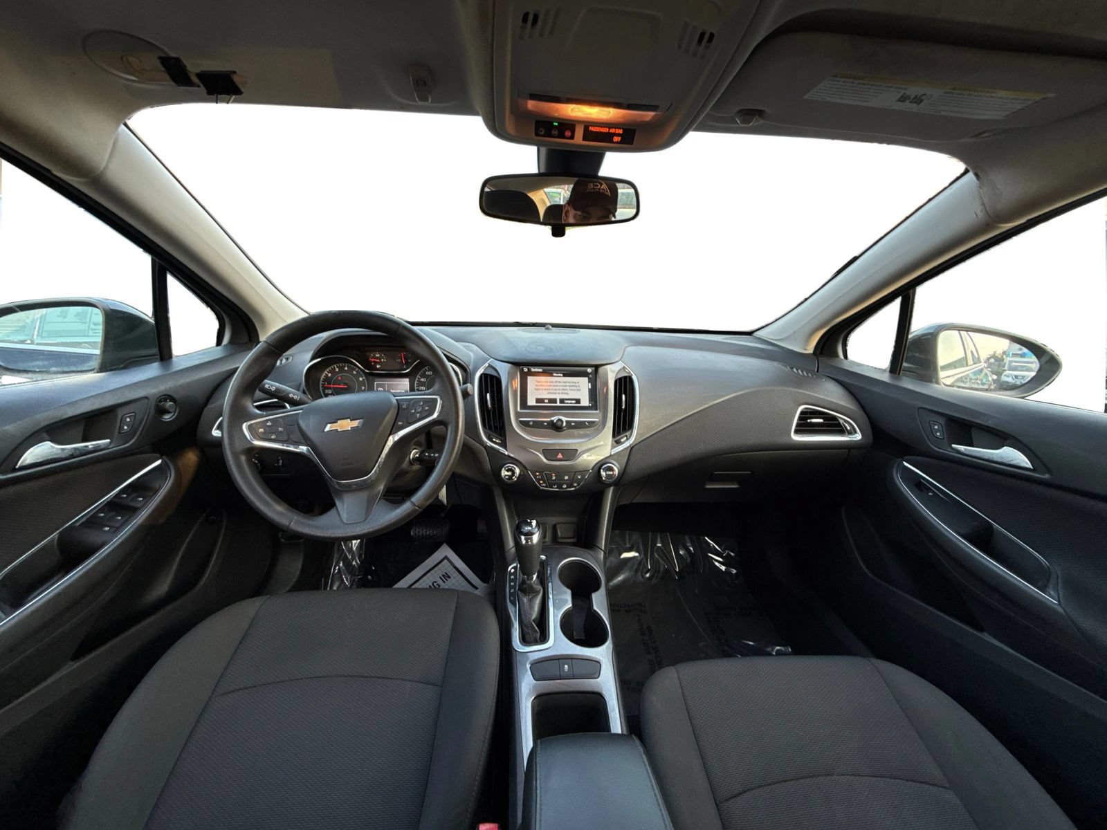 Used 2018 Chevrolet Cruze LT FWD image 22