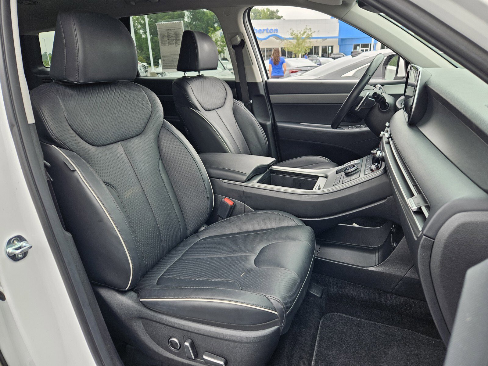 Used 2024 Hyundai Palisade SEL image 19