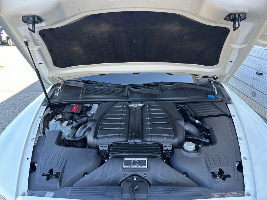 Used 2017 Bentley Bentayga W12 image 39