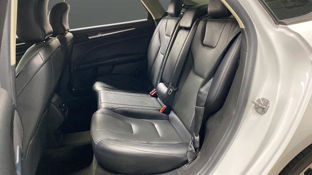 Used 2019 Ford Fusion Titanium FWD image 23
