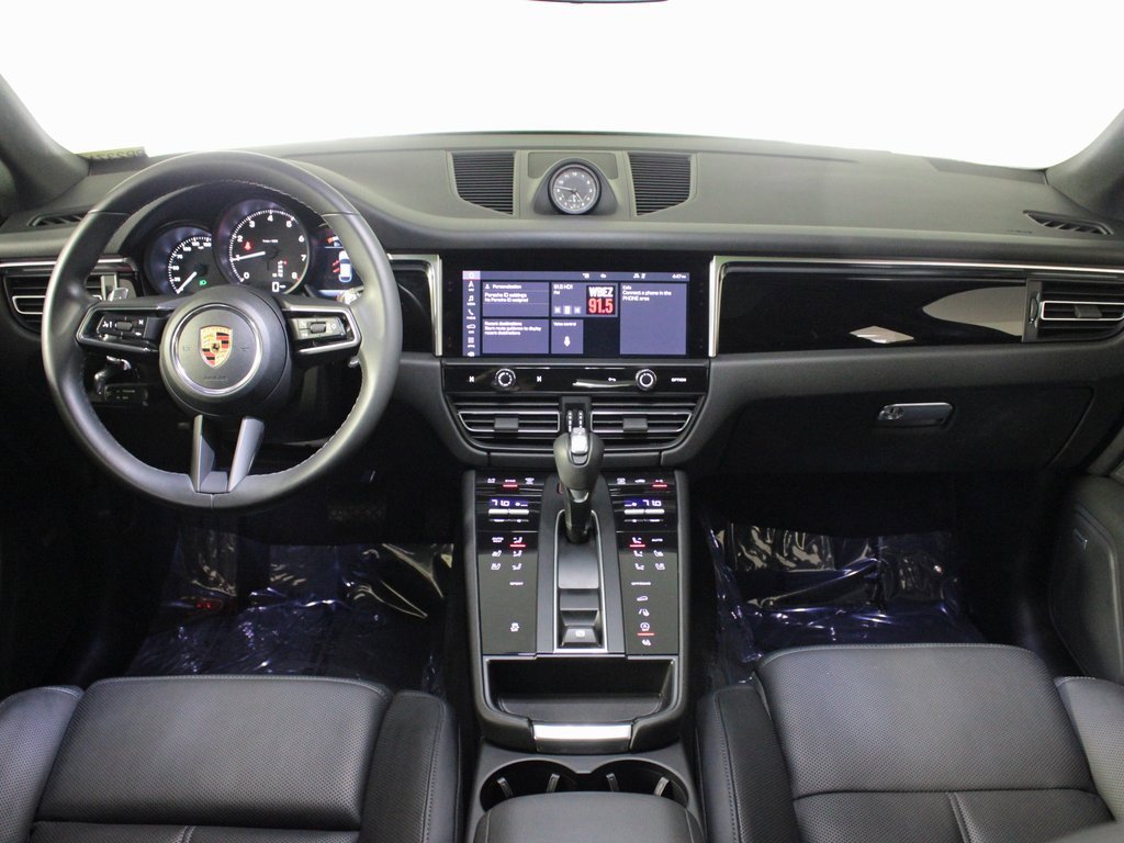 Used 2022 Porsche Macan w/ Premium Package Plus image 20