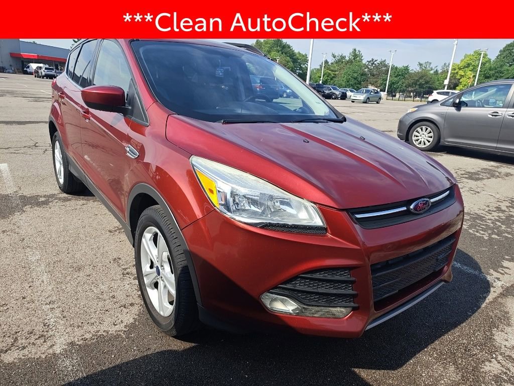 Used 2016 Ford Escape SE w/ Equipment Group 201A FWD image 3