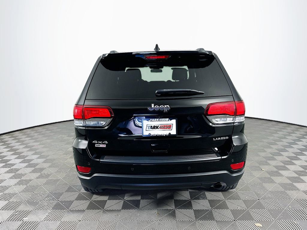 Certified 2021 Jeep Grand Cherokee Laredo image 9