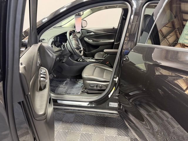 Used 2024 Buick Encore GX Avenir w/ Avenir Convenience Package image 14