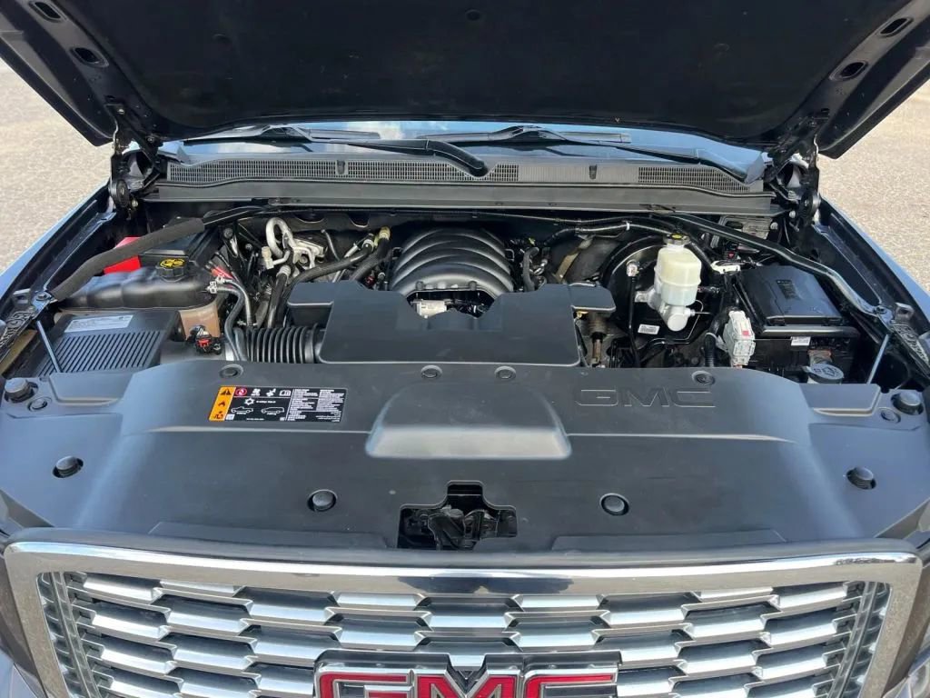 Used 2018 GMC Yukon Denali AWD/4WD image 31