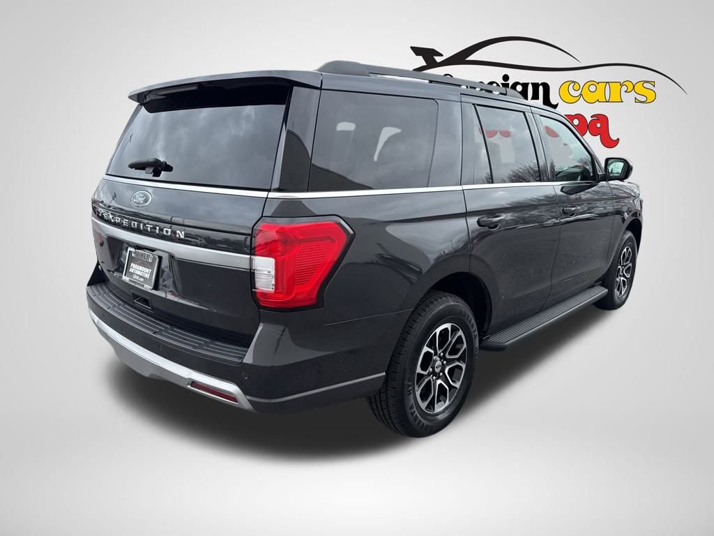 Used 2024 Ford Expedition XLT AWD/4WD image 7