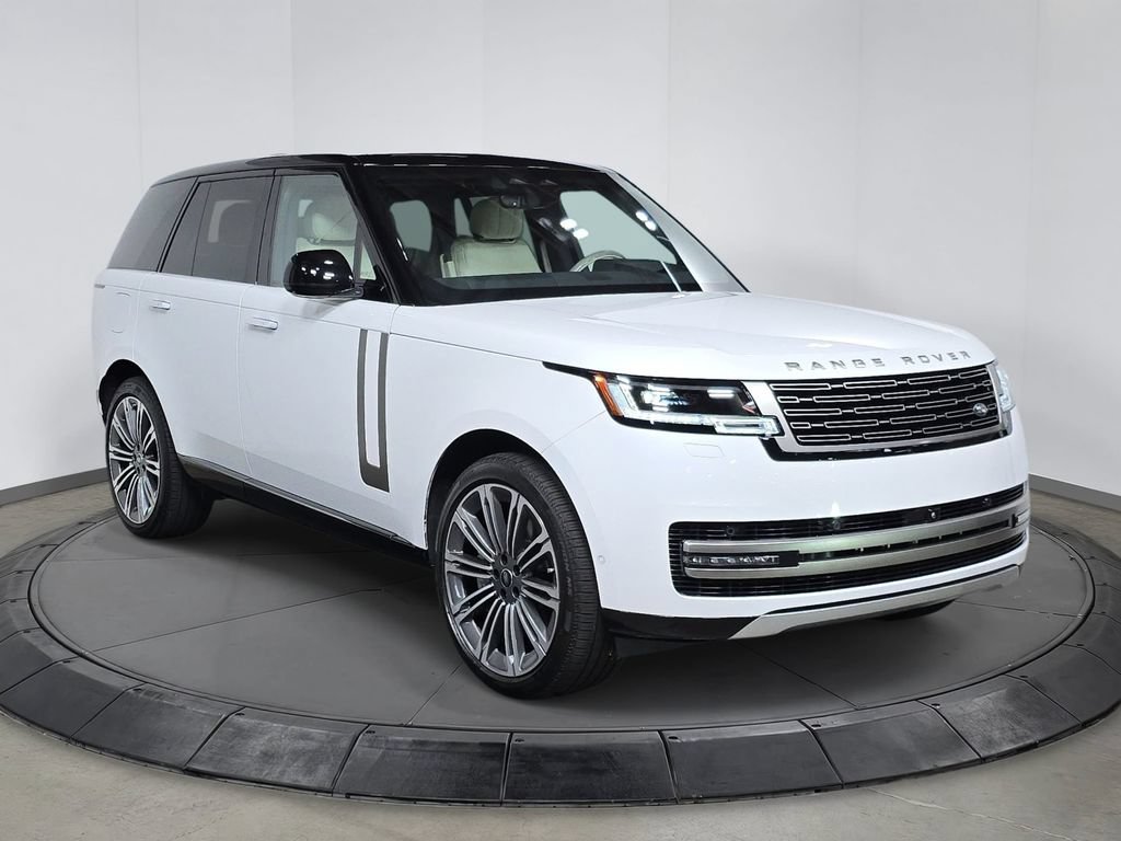 Used 2025 Land Rover Range Rover SE AWD/4WD image 9