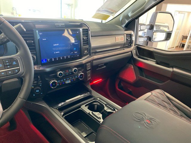 New 2026 Ford F250 Lariat w/ Black Appearance Package AWD/4WD image 16