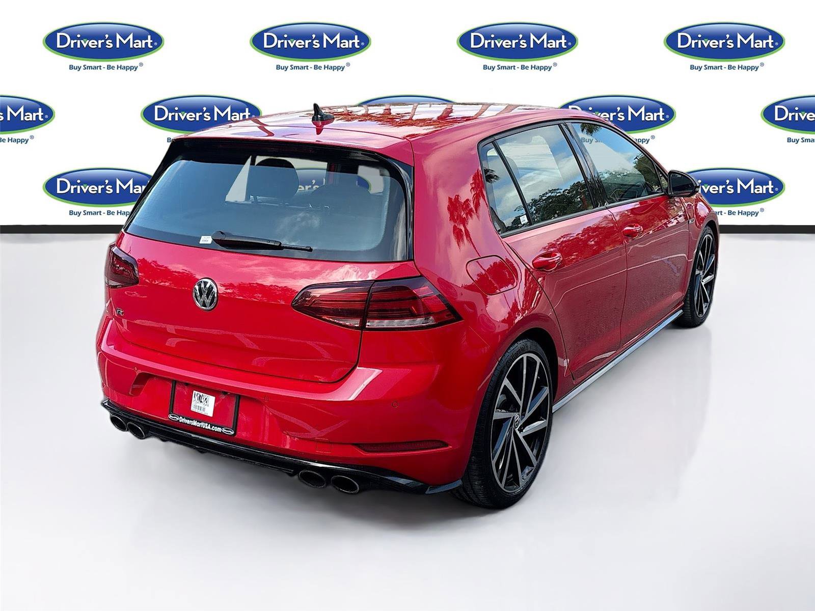 Used 2018 Volkswagen Golf 4-Door image 8