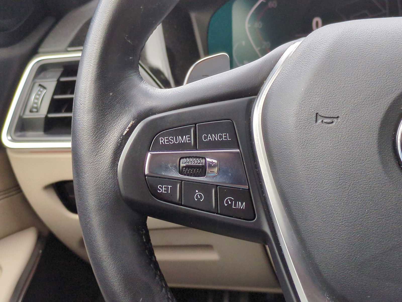 Used 2019 BMW 330i xDrive Sedan w/ Convenience Package image 25