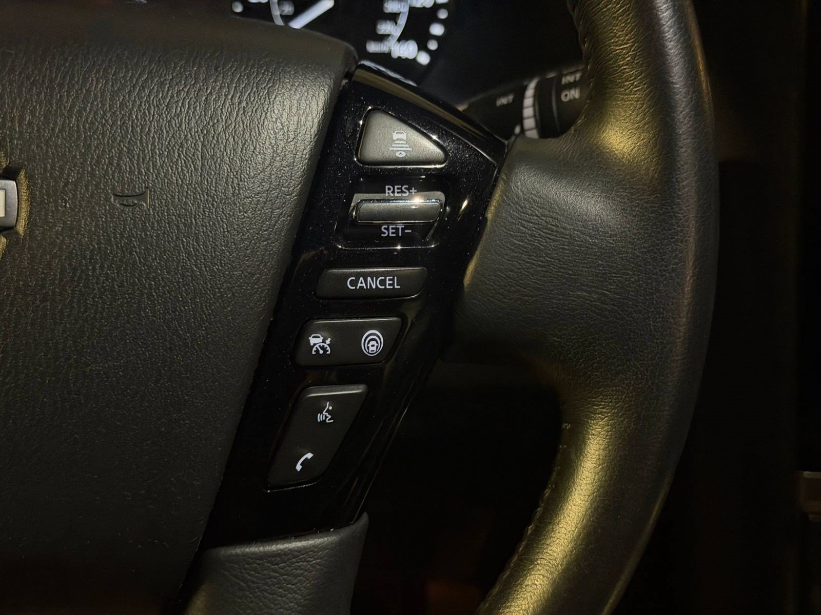 Used 2022 Nissan Armada SL w/ Midnight Edition Package RWD image 15