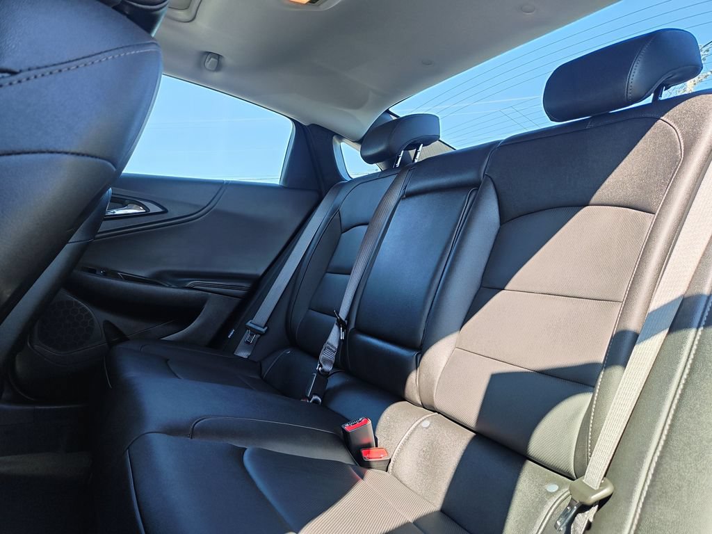 Used 2023 Chevrolet Malibu LT FWD image 12