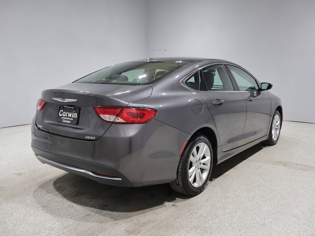 Used 2015 Chrysler 200 Limited w/ Convenience Group FWD image 2