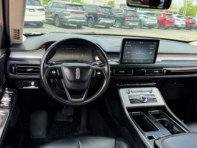 Used 2022 Lincoln Aviator AWD w/ Premium Package image 6