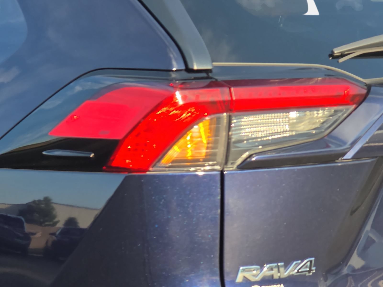 Used 2022 Toyota RAV4 XLE FWD image 32