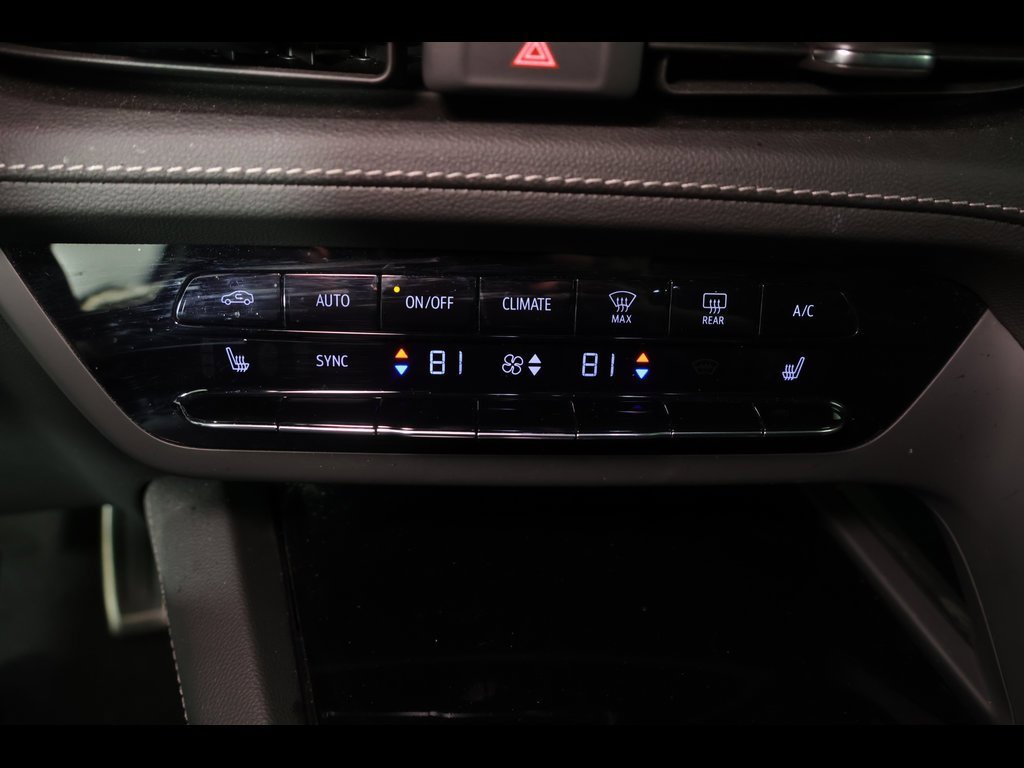 Used 2023 Buick Envision Preferred w/ Sport Touring Package image 26