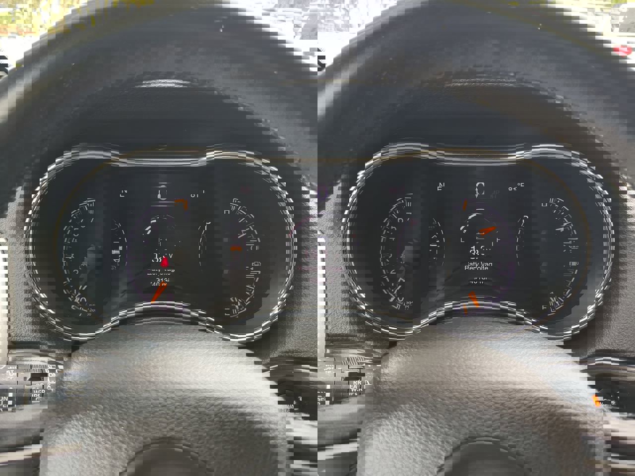 Used 2019 Jeep Grand Cherokee Limited w/ Luxury Group II image 29