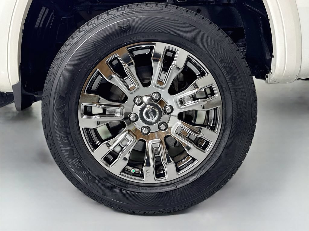 Used 2017 Nissan Titan Platinum Reserve AWD/4WD image 11