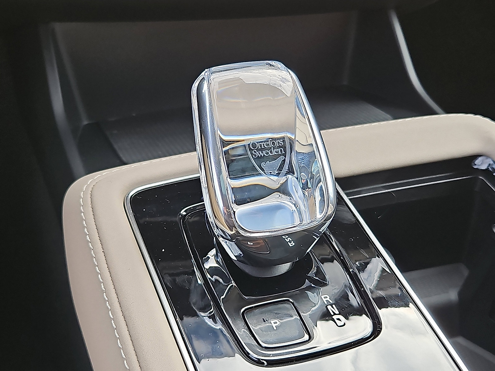 New 2026 Volvo XC90 B6 Ultra w/ Lounge Package image 13