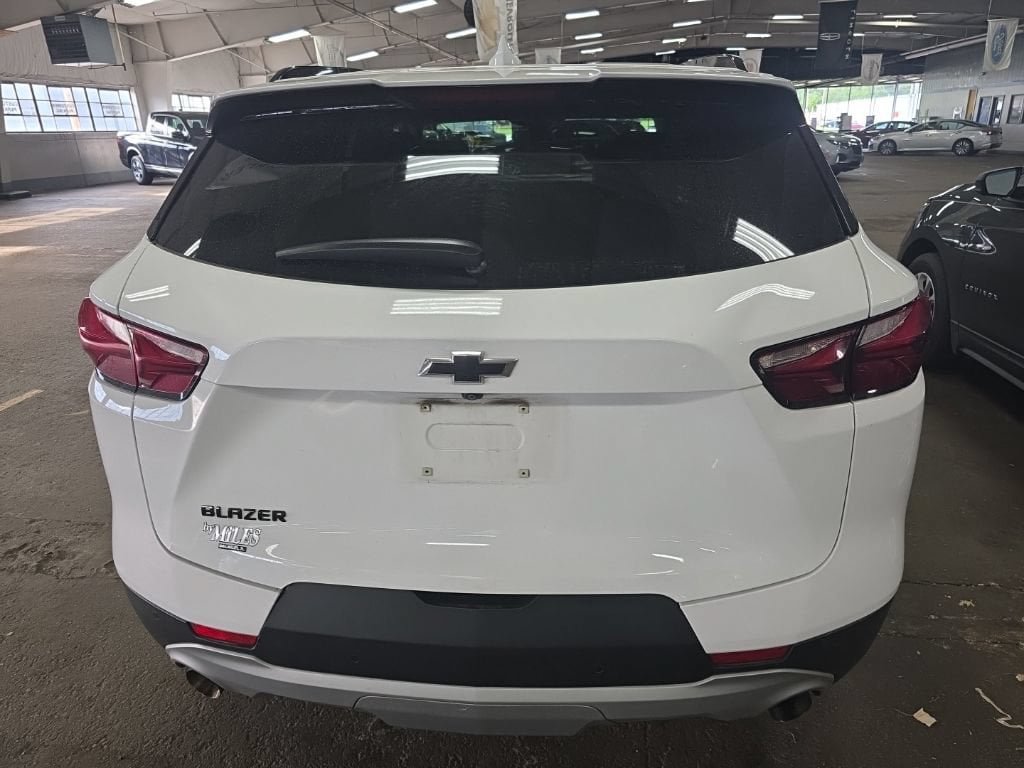 Used 2021 Chevrolet Blazer LT FWD image 3