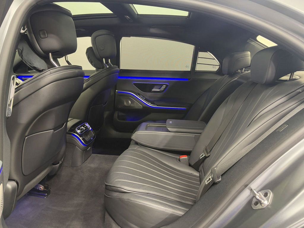 Used 2023 Mercedes-Benz S 580 4MATIC Sedan w/ AMG Line image 28