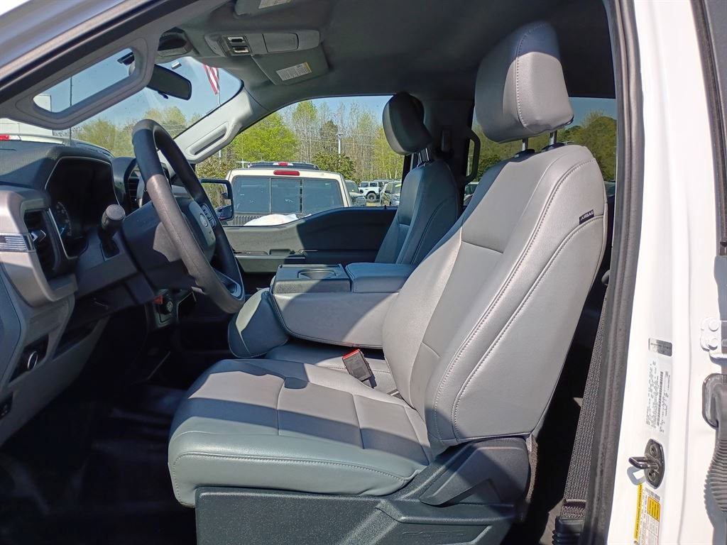 Used 2023 Ford F150 XL w/ Trailer Tow Package image 9