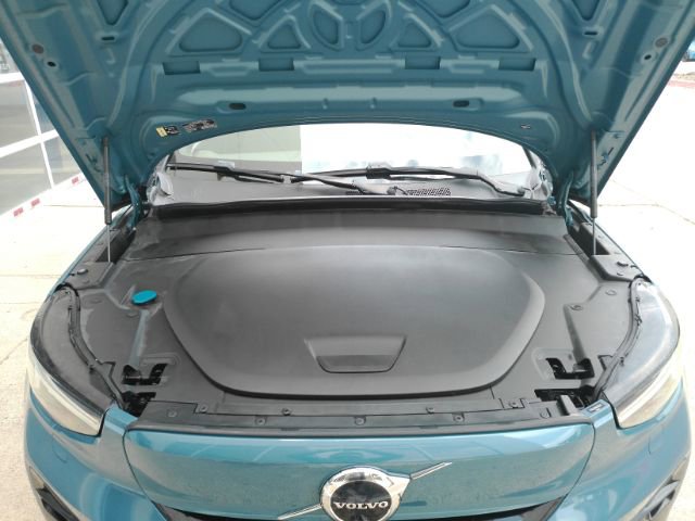 Used 2022 Volvo C40 P8 Recharge Ultimate AWD/4WD image 50