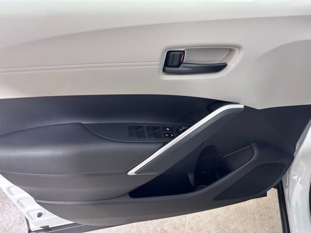 Used 2023 Toyota Corolla Cross L image 17