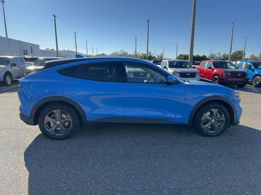 Certified 2022 Ford Mustang Mach-E Select w/ Comfort/Technology Package image 5