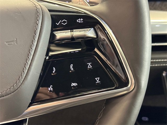Used 2025 Cadillac Escalade V image 29