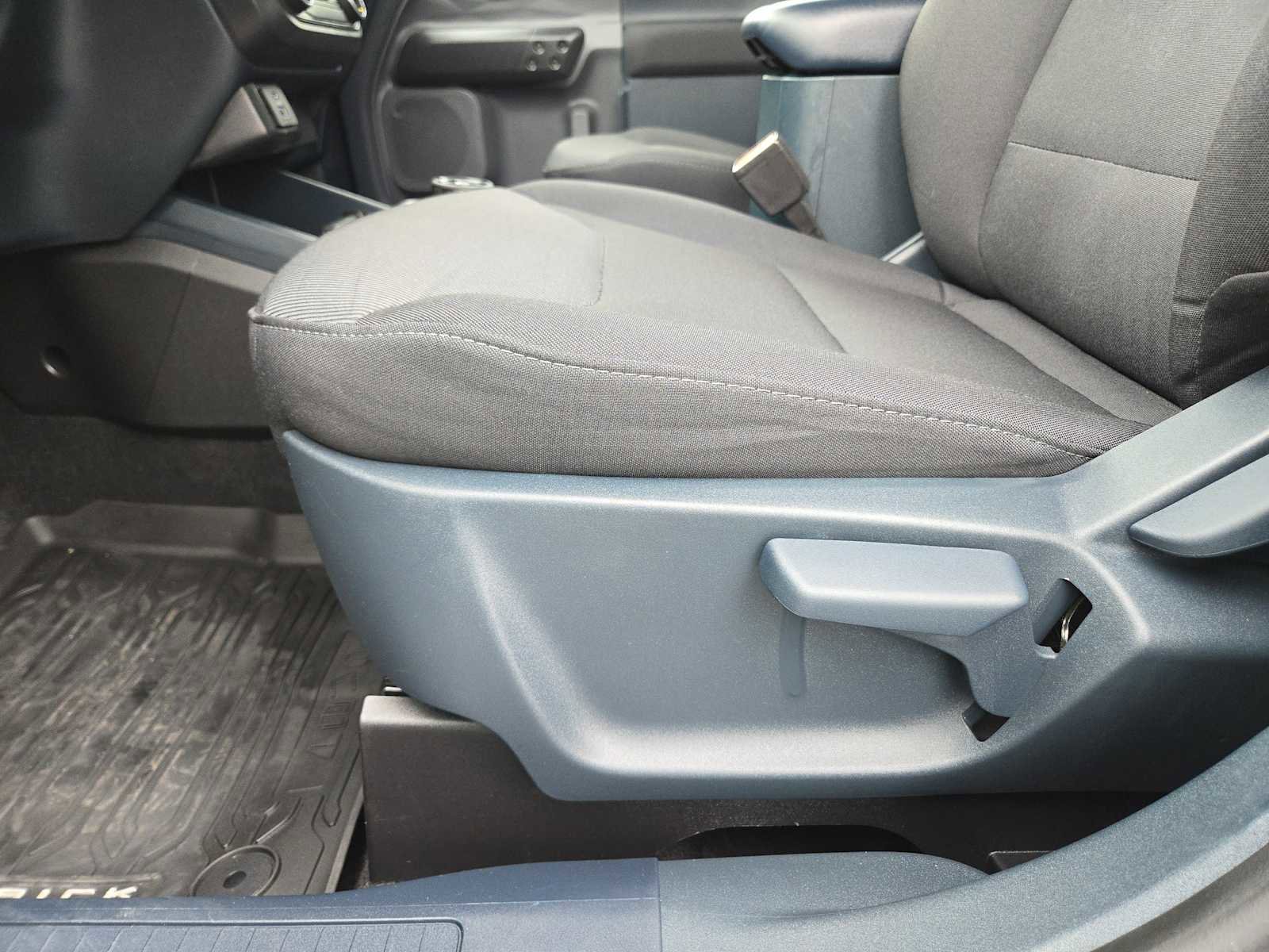 Used 2024 Ford Maverick XL w/ Equipment Group 100A Standard image 23