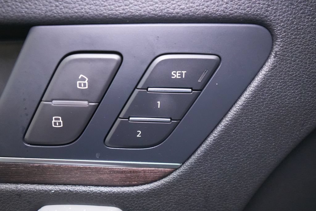 Used 2022 Audi Q5 2.0T Premium AWD/4WD image 15