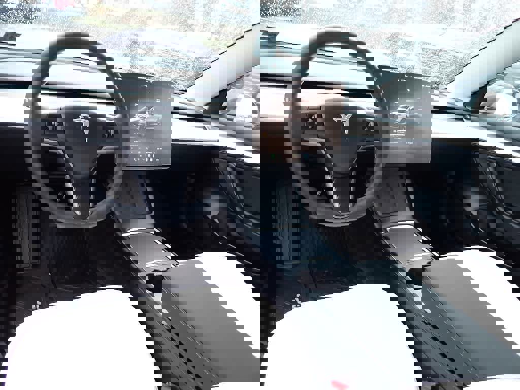 Used 2023 Tesla Model 3 Long Range image 14