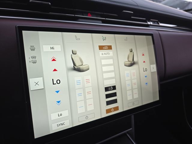 Certified 2024 Land Rover Range Rover Long Wheelbase Autobiography AWD/4WD image 27