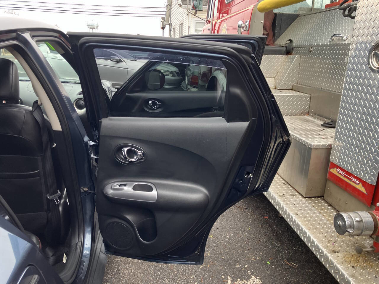 Used 2011 Nissan Juke SL image 21