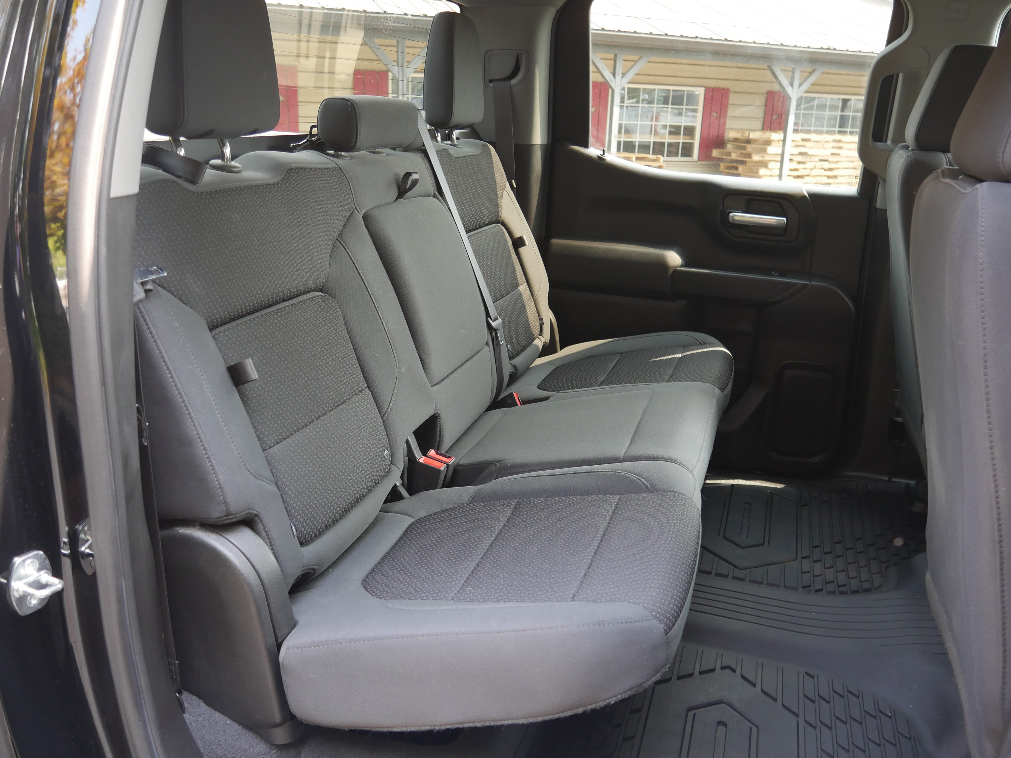 Used 2020 Chevrolet Silverado 1500 Custom w/ Custom Convenience Package AWD/4WD image 28