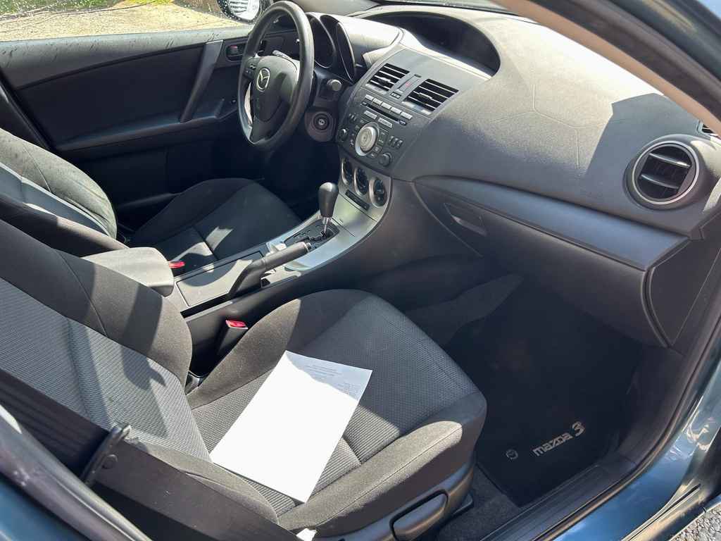 Used 2010 MAZDA MAZDA3 i Sport image 15